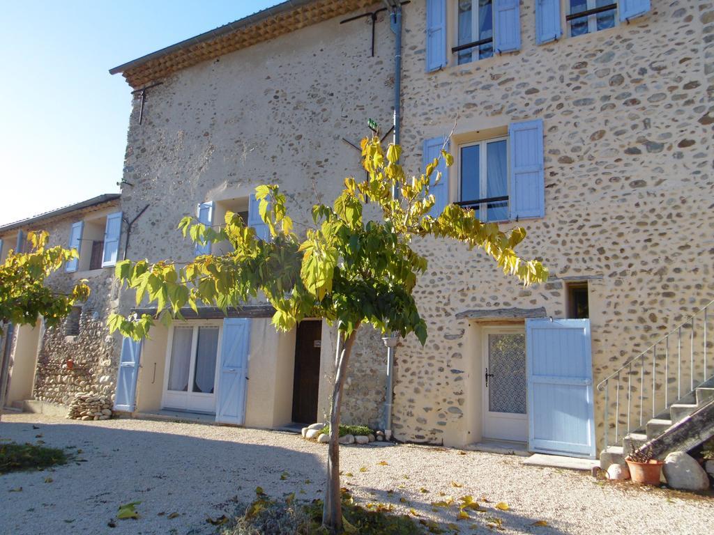 Bed and Breakfast La Ferme De Valauris Sisteron Exterior foto